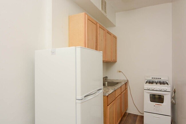 Foto del edificio - 4060 N Kenmore Ave