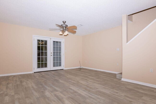 Building Photo - 44 Berwick Cir