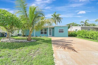 Building Photo - 320 NW 51st Ct