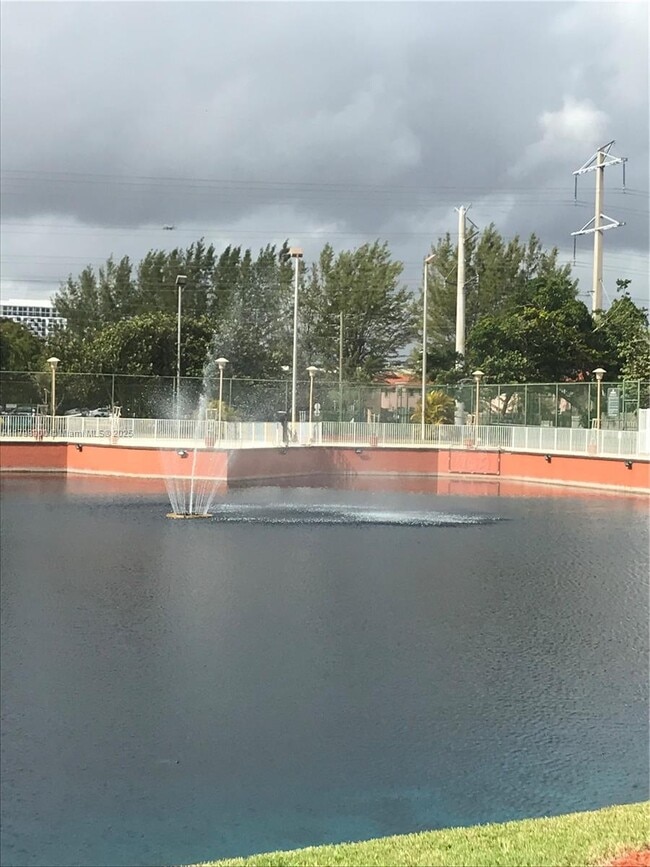 Foto del edificio - 4900 NW 79th Ave