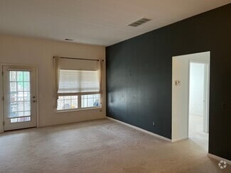 Building Photo - 2768 S Knightsbridge Cir