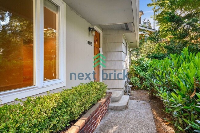 Building Photo - Charming 2-Bedroom Retreat in Bellevue - Cozy Comfort Awaits!