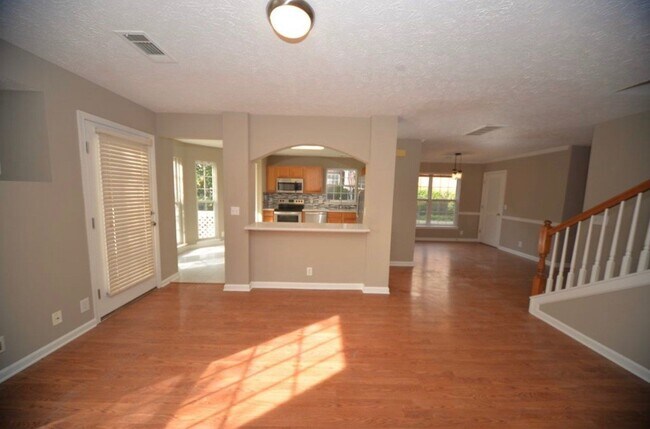 Foto del edificio - Remodeled 3BR/2.5BA in Nashboro Golf Club