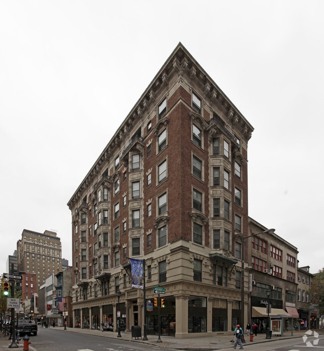 Building Photo - Empire