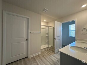 Building Photo - 127 Hl Spg Wy