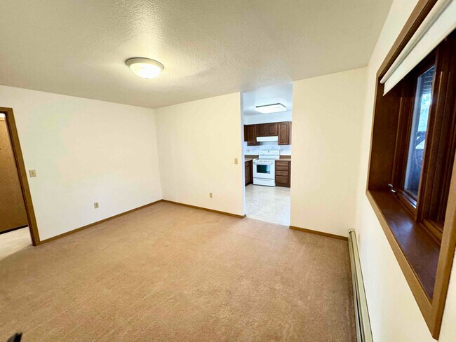 Building Photo - 348 Shannon Dr
