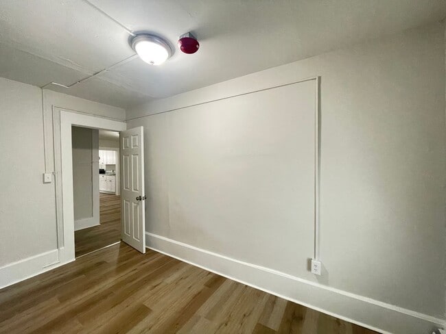 Building Photo - 51 Pennacook St