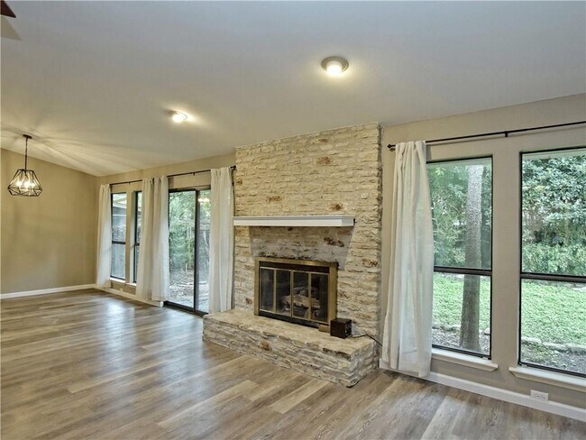 Foto del edificio - 6206 Sun Vista Dr