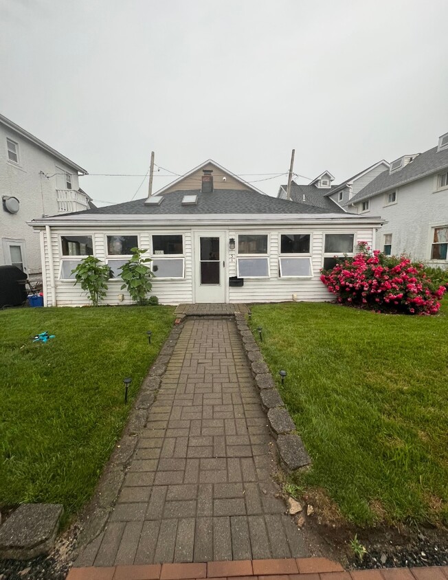 Front of House - 3 July Walk