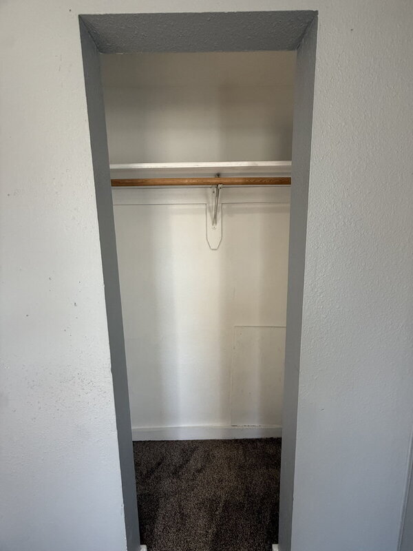 Foto del edificio - 1321 Army Post Rd