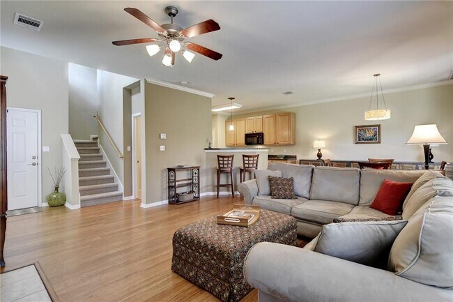 Building Photo - 7500 Shadowridge Run