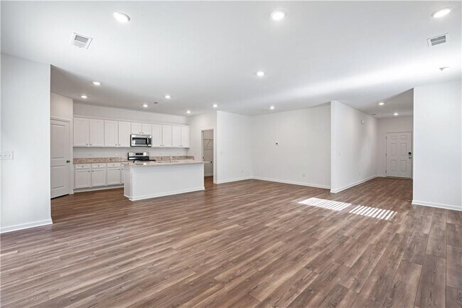 Foto del edificio - 702 Evergreen Rd