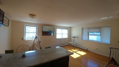 Building Photo - 72 Mackay Pl