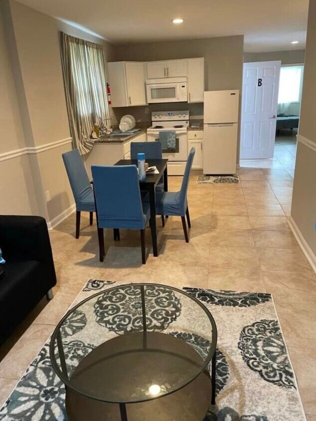 Cocina y comedor - 4296 Southern Ave SE