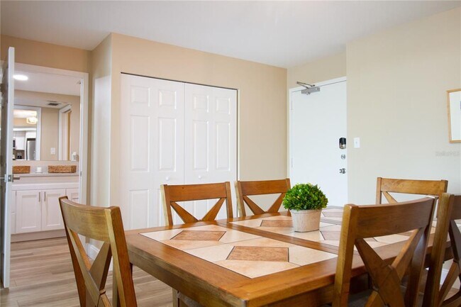 Foto del edificio - 440 S Gulfview Blvd