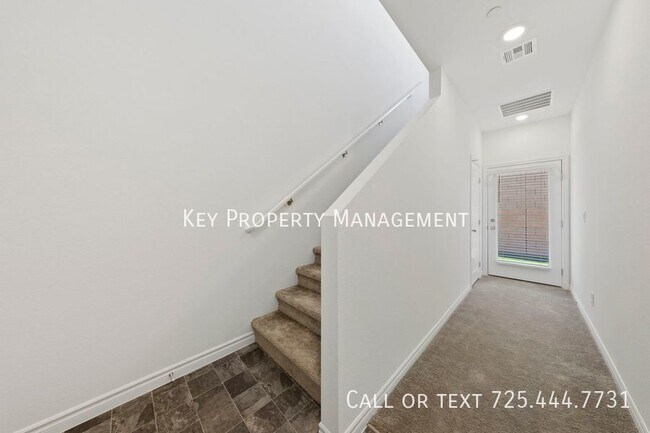 Foto del edificio - Brand new Henderson 2-Bedroom Townhome wit...