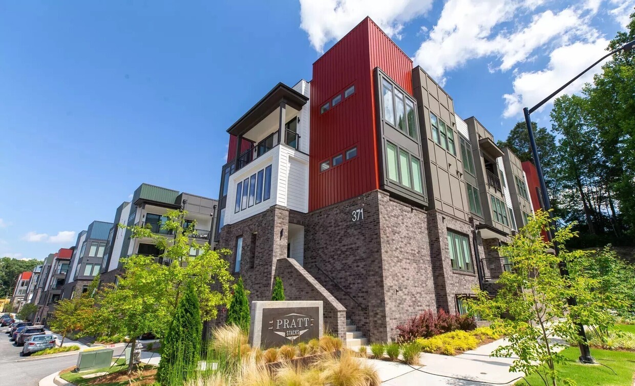 Primary Photo - 400 Pratt Dr