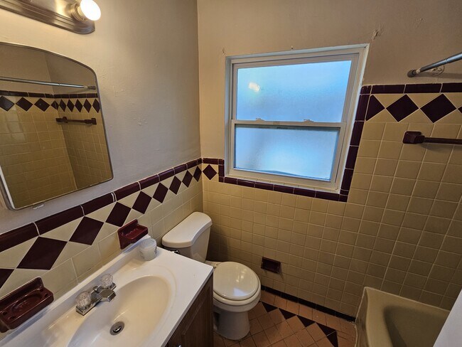 Foto del edificio - 1737 Overbrook Ave