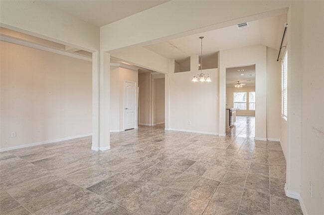Building Photo - 21263 Lucknow Ln