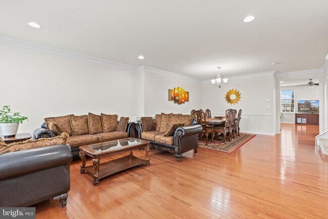 Foto del edificio - 43163 Mitcham Square