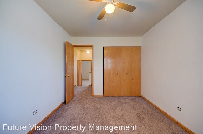 Building Photo - 3 br, 2.5 bath House - 681 Springwood Dr