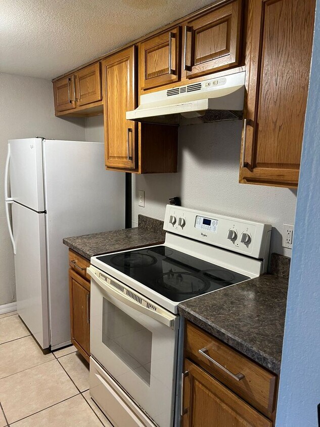Foto del edificio - 3 BED 2 Bath - LOCATION