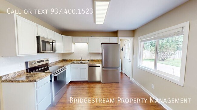 Building Photo - Nice ranch home 3 bedroom, 2 full bath wit...