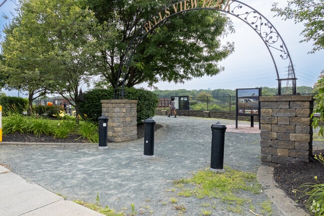 Falls View view park is a large park with refreshing views of the Mohawk River Waterfall.