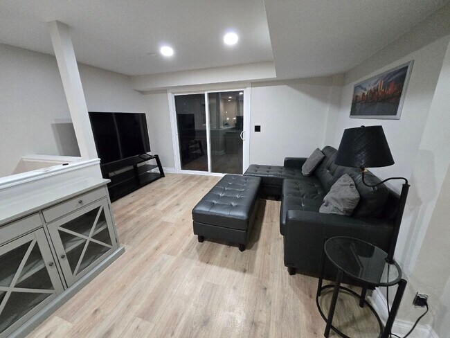 Foto del edificio - 101 S Lily Lake Rd