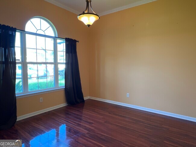 Foto del edificio - 107 Camellia Ct