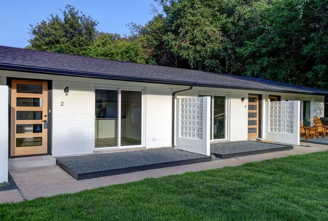 Building Photo - STUNNING Recently Remodeled in ZILKER 1bed...