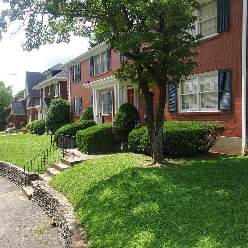 2125 Village Dr Unit 1, Louisville, KY 40205 2125 Village Dr