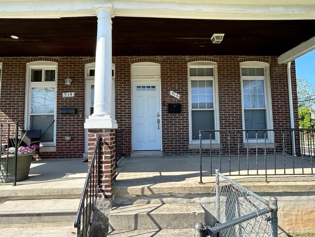 Building Photo - 516 Woodbourne Ave
