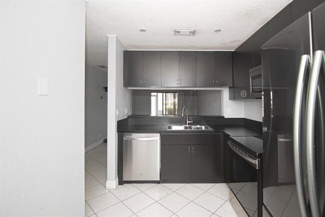 Foto del edificio - 369 NW 36th Ave