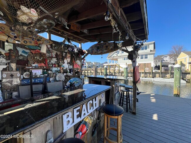 Foto del edificio - 434 Brielle Rd