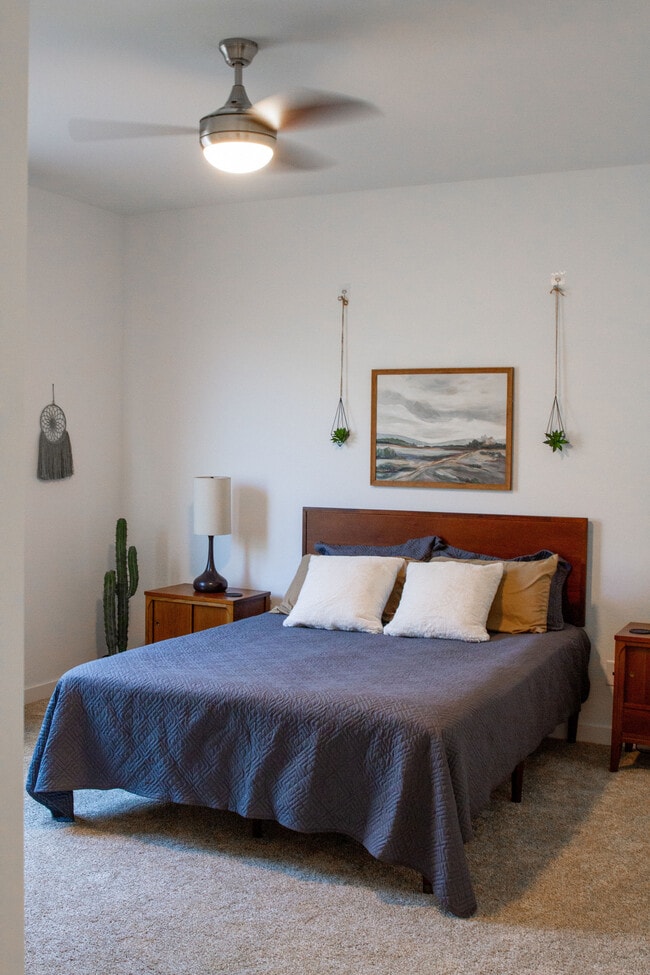 Bedroom with Queen sized bed - 20896 S 231st Pl