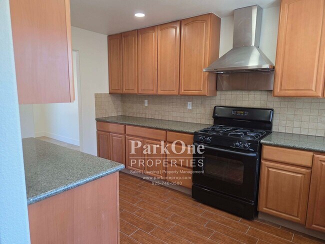 Foto del edificio - 2127 Dogwood Way