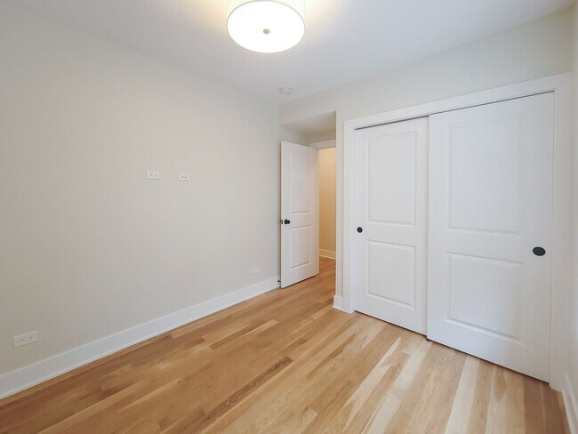 Foto del edificio - 2017 W Ainslie St