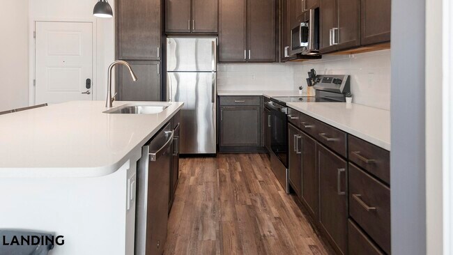 Building Photo - 4670 Merchants Park Cir