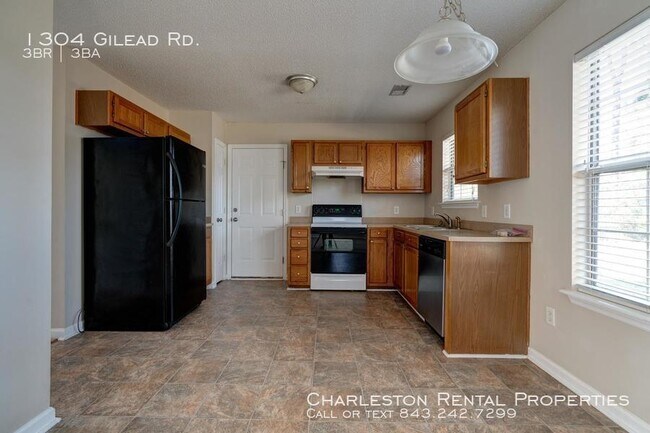 Building Photo - 1304 Gilead Rd