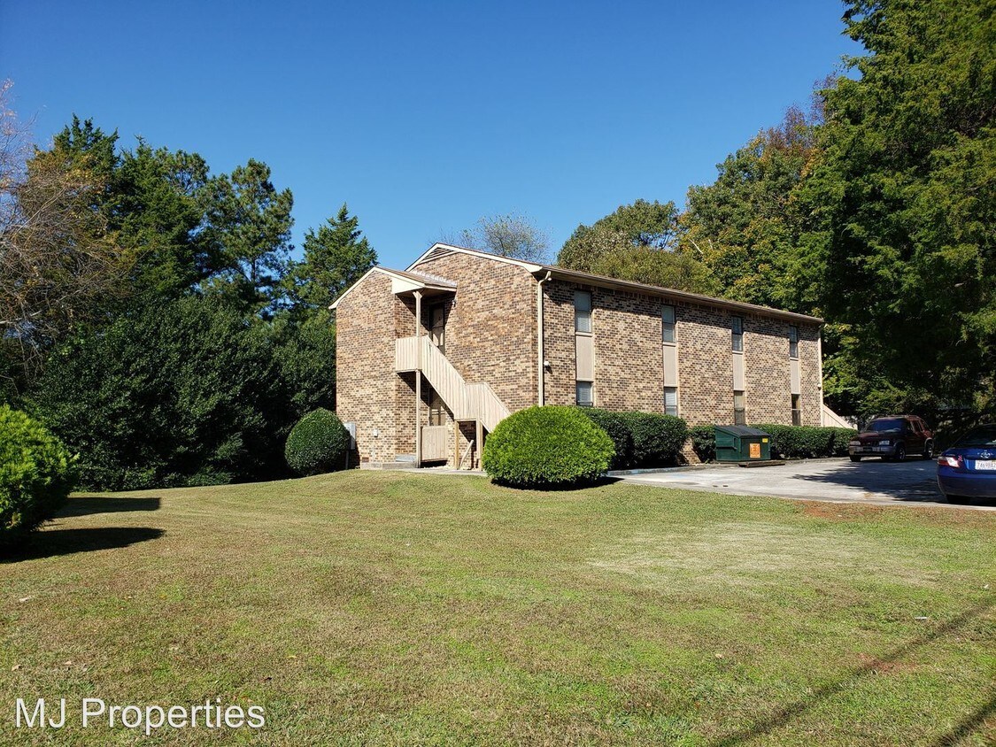 Primary Photo - 12334 Chicamauga Trail SE