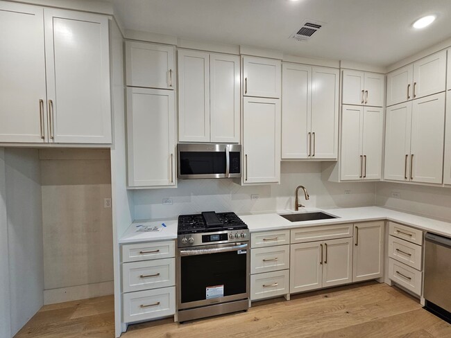 Foto del edificio - 390 Michael Ln