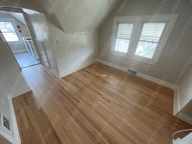 Foto del edificio - 1126 Cedar St