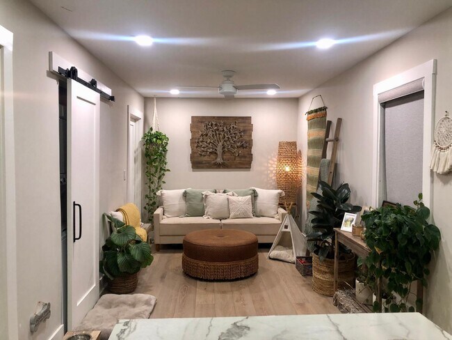 Foto del edificio - 213 SE 24th Ave