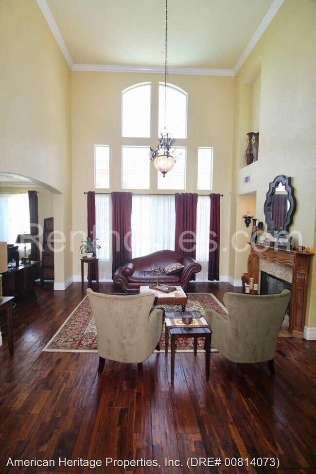 Building Photo - 4 br, 4 bath House - 10644 El Caballo Avenue