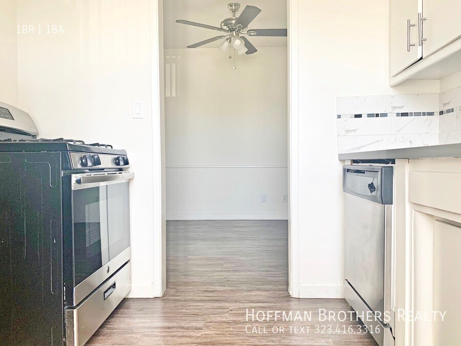 Foto principal - 2001 N Beachwood Dr