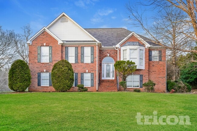 Building Photo - 1685 Nottingham Way