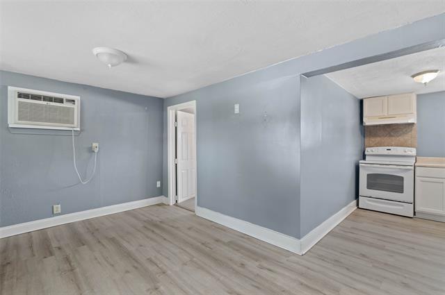 Foto principal - 912 S Armstrong Ave
