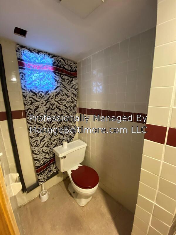 Foto del edificio - 1540 E Cold Spring Ln