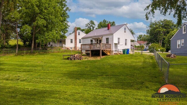 Building Photo - Cozy Single-Family Home in Christiansburg